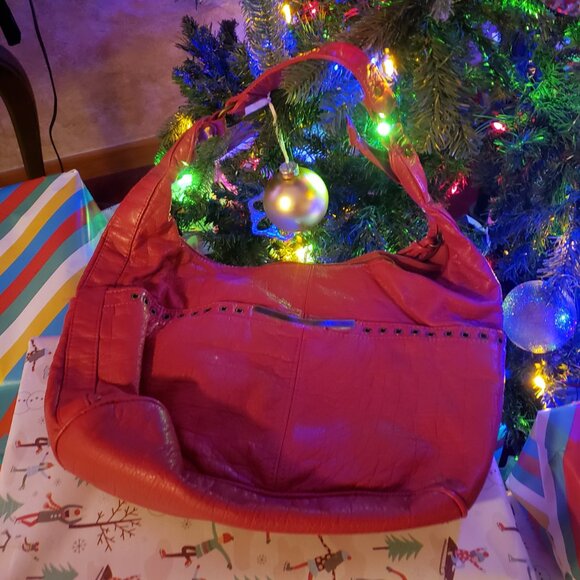 Brand New, Never Used Bueno Berry Pink Hobo Style Handbag - Picture 4 of 4